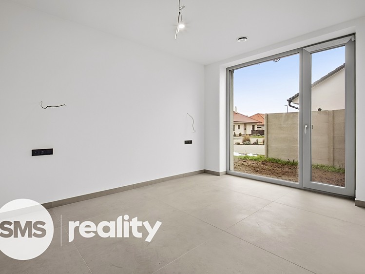 Prodej  rodinného domu 212 m², pozemek 853 m² - foto 7
