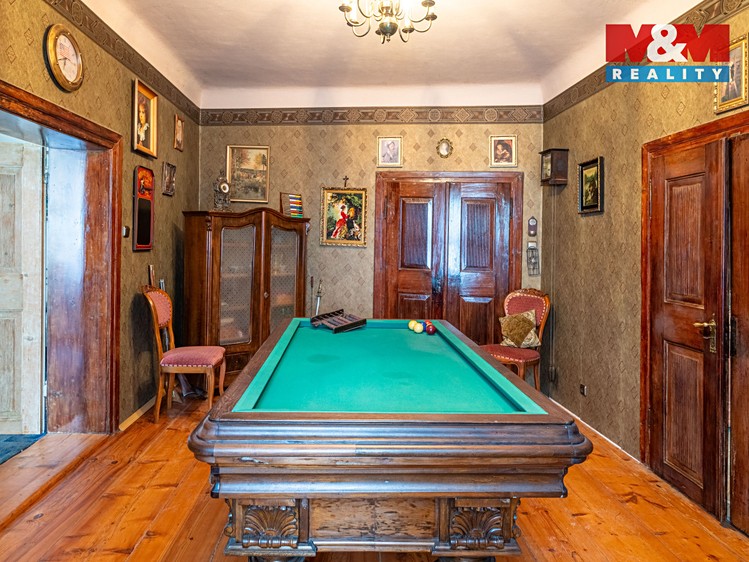 Prodej rodinného domu 378 m², pozemek 771 m² - foto 7