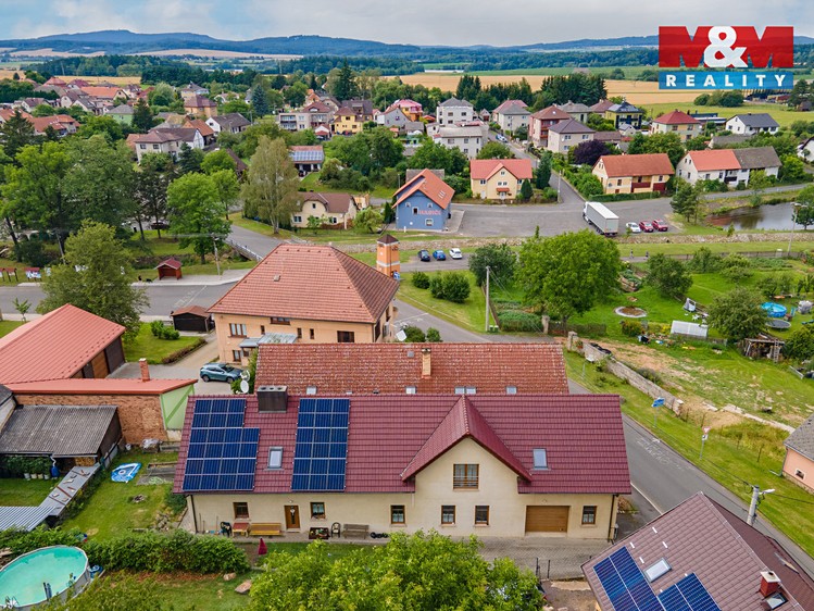 Prodej rodinného domu 269 m², pozemek 542 m² - foto 8