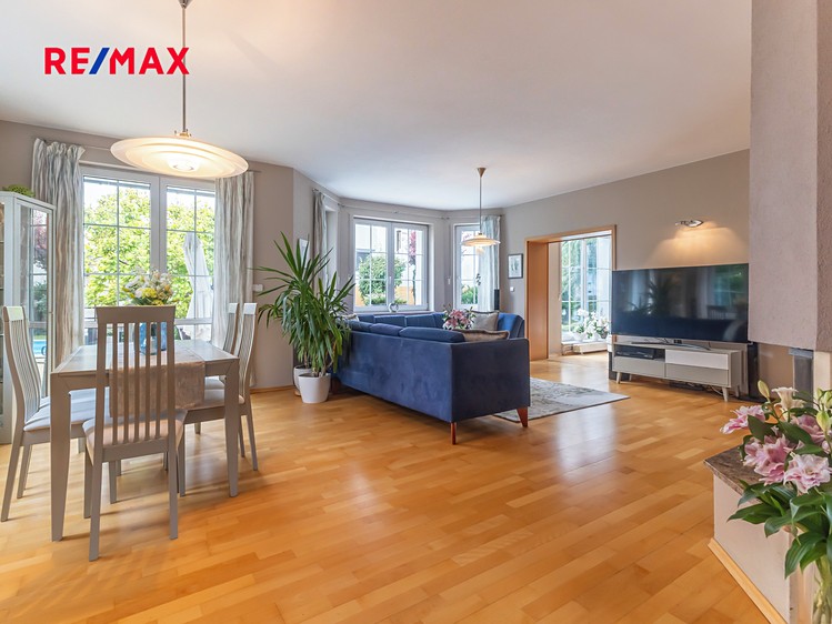 Prodej rodinného domu 183 m², pozemek 576 m² - foto 6