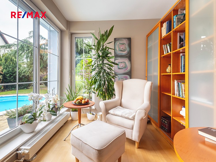 Prodej rodinného domu 183 m², pozemek 576 m² - foto 8