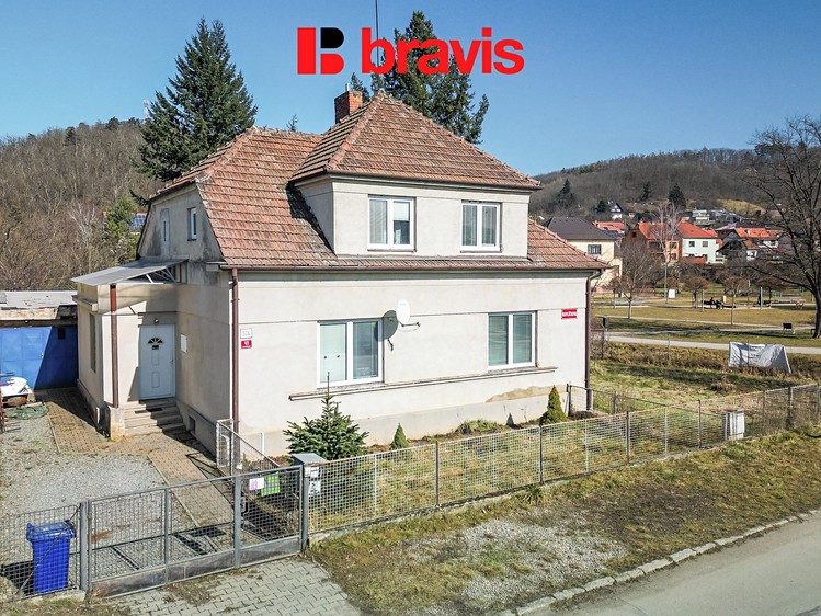 Prodej rodinného domu 127 m², pozemek 774 m² - foto 1