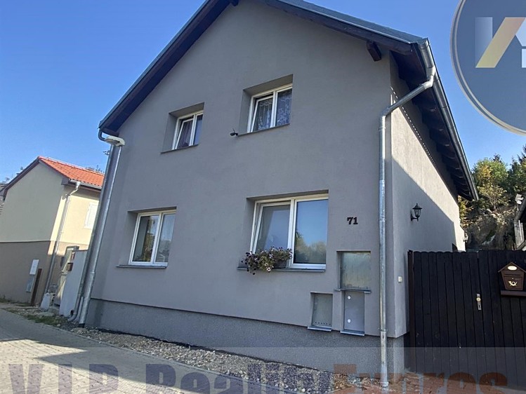 Prodej rodinného domu 224 m², pozemek 419 m² - foto 3