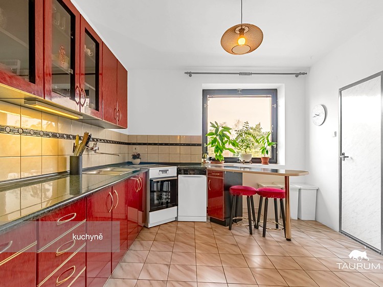Prodej rodinného domu 153 m², pozemek 471 m² - foto 4