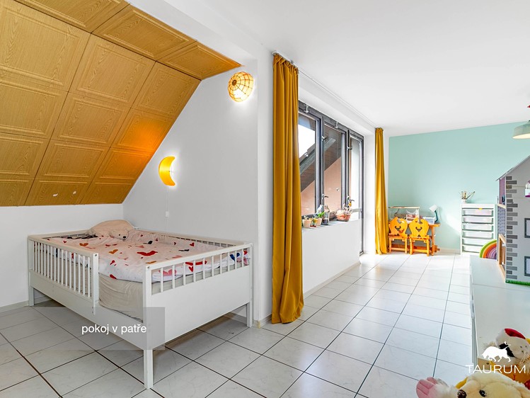 Prodej rodinného domu 153 m², pozemek 471 m² - foto 8