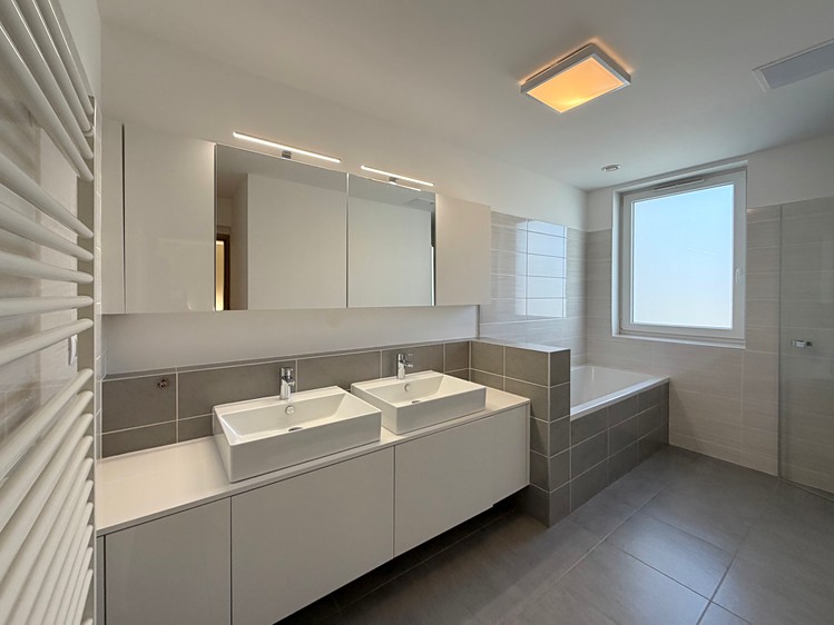 Prodej rodinného domu 157 m², pozemek 266 m² - foto 4