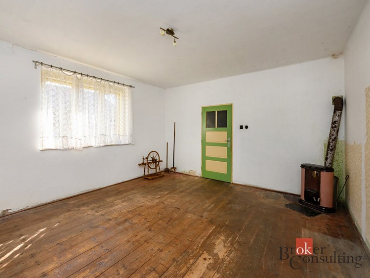 Prodej rodinného domu 90 m², pozemek 1 070 m² - foto 4