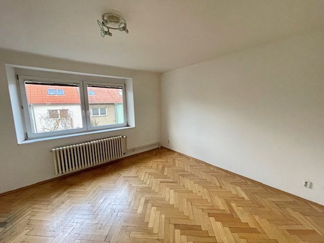 Prodej rodinného domu 138 m², pozemek 124 m² - foto 2