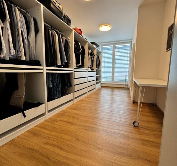 Prodej rodinného domu 204 m², pozemek 843 m² - foto 4