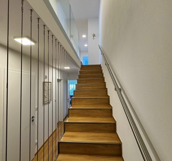 Prodej rodinného domu 204 m², pozemek 843 m² - foto 5