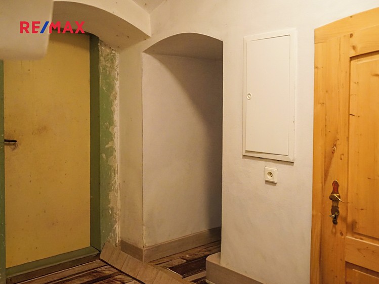 Prodej  rodinného domu 200 m², pozemek 6 705 m² - foto 7