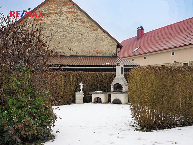 Prodej  rodinného domu 200 m², pozemek 6 705 m² - foto 5