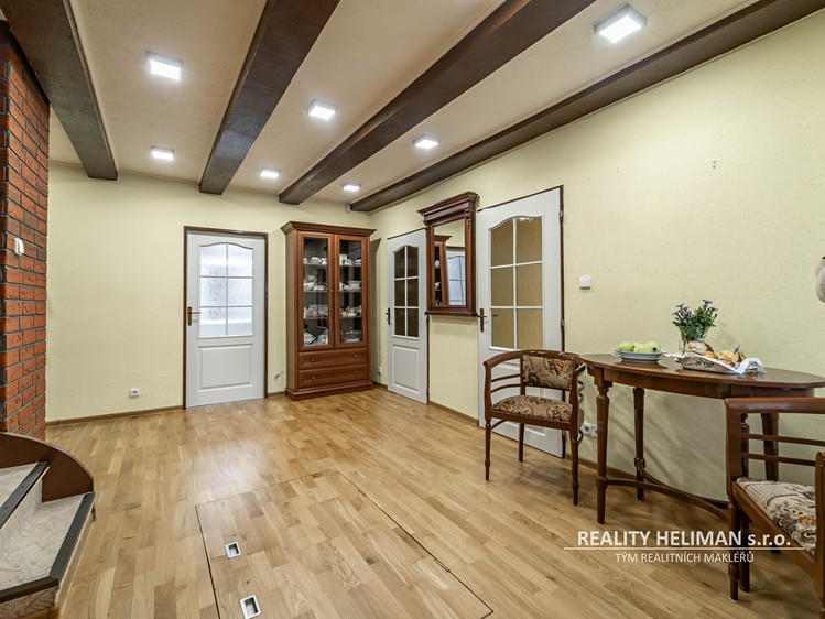Prodej rodinného domu 145 m², pozemek 490 m² - foto 7
