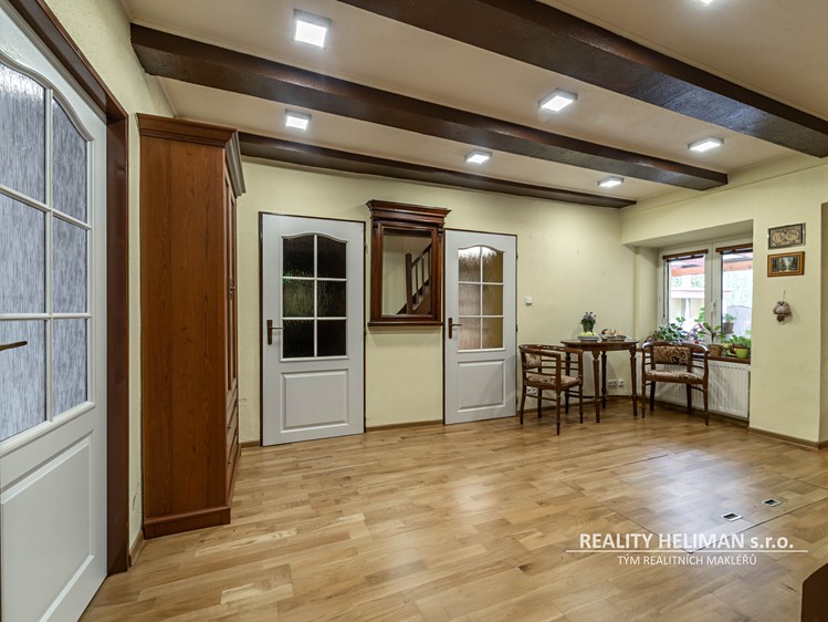 Prodej rodinného domu 145 m², pozemek 490 m² - foto 6