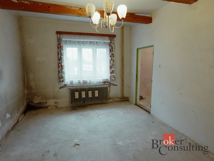 Prodej rodinného domu 205 m², pozemek 698 m² - foto 7