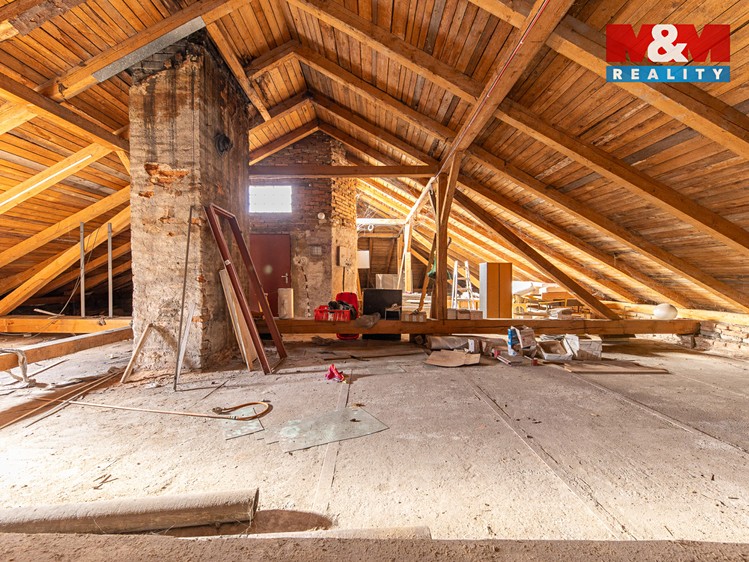 Prodej rodinného domu 411 m², pozemek 331 m² - foto 7