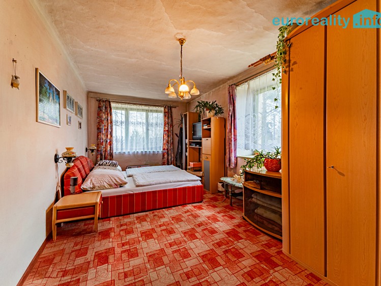 Prodej rodinného domu 126 m², pozemek 1 522 m² - foto 4