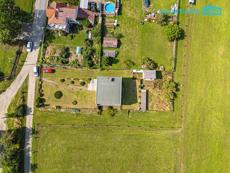 Prodej rodinného domu 270 m², pozemek 1 487 m² - foto 3