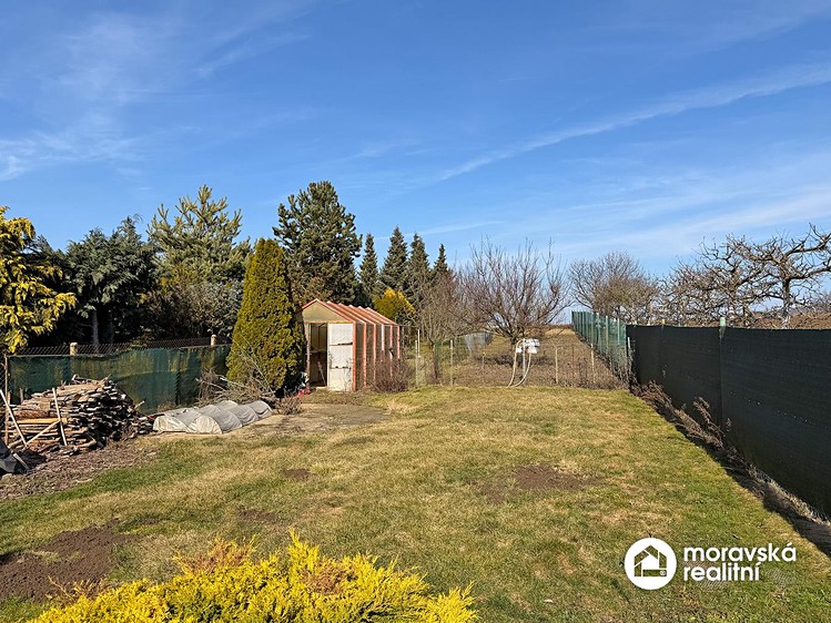 Prodej rodinného domu 243 m², pozemek 1 058 m² - foto 5