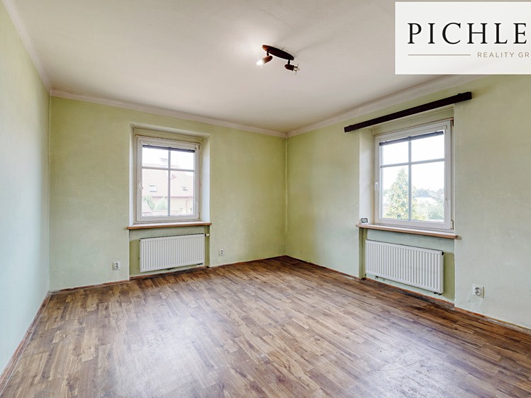 Prodej rodinného domu 325 m², pozemek 950 m² - foto 5