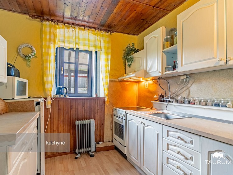 Prodej chalupy 275 m², pozemek 2 210 m² - foto 8