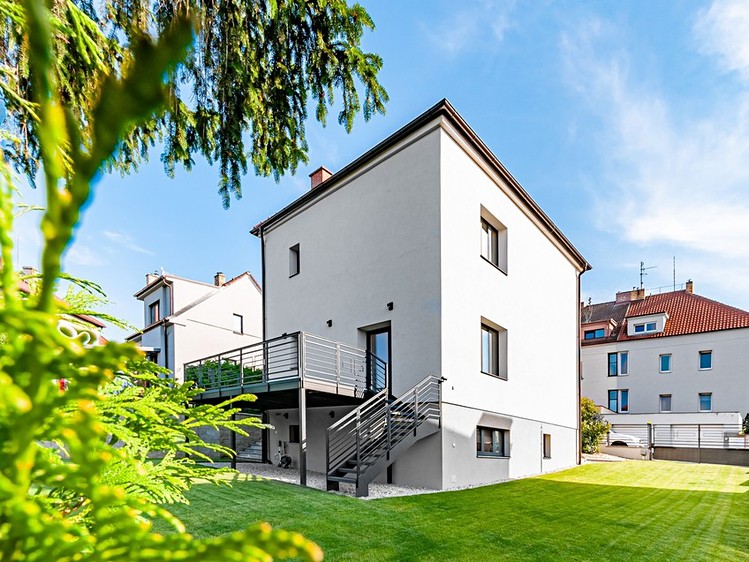 Pronájem vily 338 m², pozemek 499 m² - foto 4