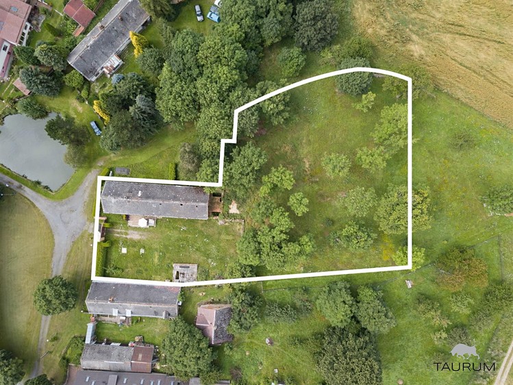 Prodej rodinného domu 365 m², pozemek 3 708 m² - foto 2