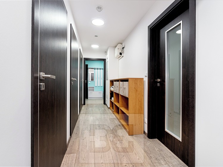Prodej rodinného domu 185 m², pozemek 1 063 m² - foto 4