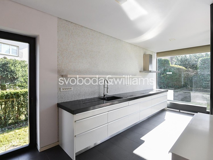 Pronájem  rodinného domu 179 m², pozemek 294 m² - foto 5