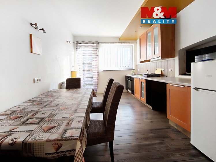 Pronájem rodinného domu 95 m², pozemek 337 m² - foto 1