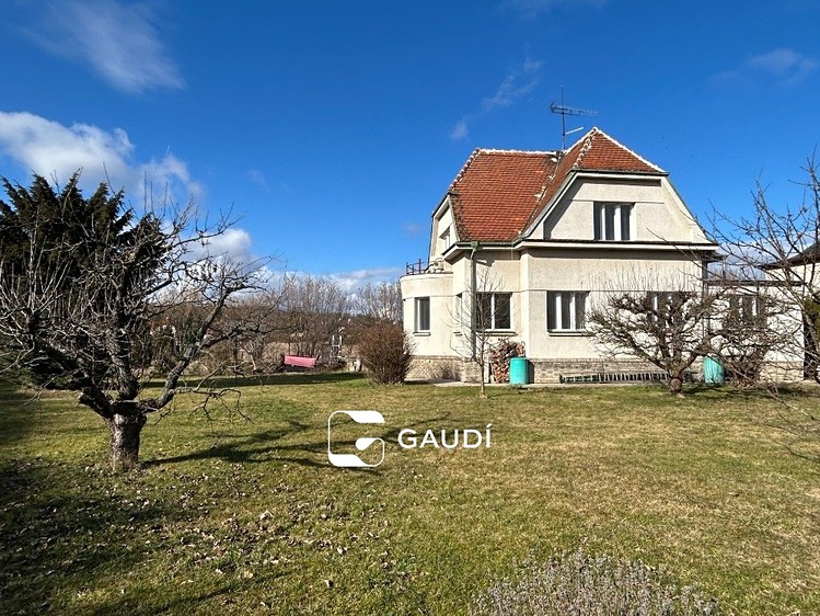 Pronájem rodinného domu 130 m², pozemek 1 100 m² - foto 1