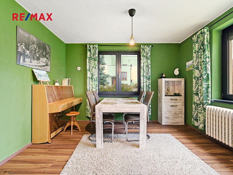 Pronájem rodinného domu 171 m², pozemek 728 m² - foto 3