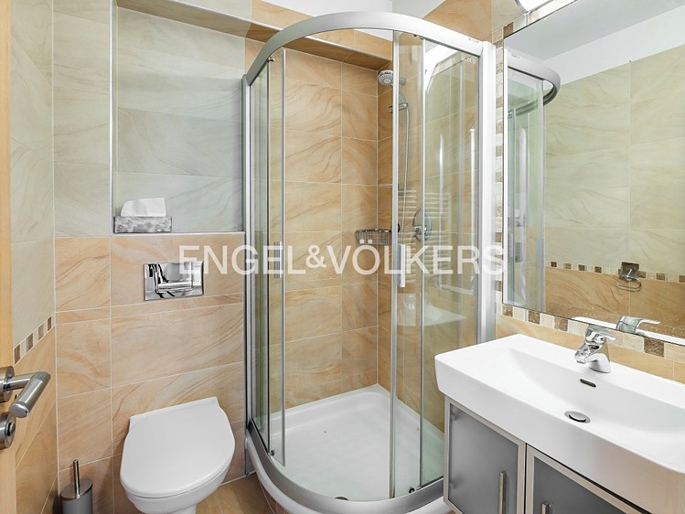 Pronájem rodinného domu 350 m², pozemek 358 m² - foto 6