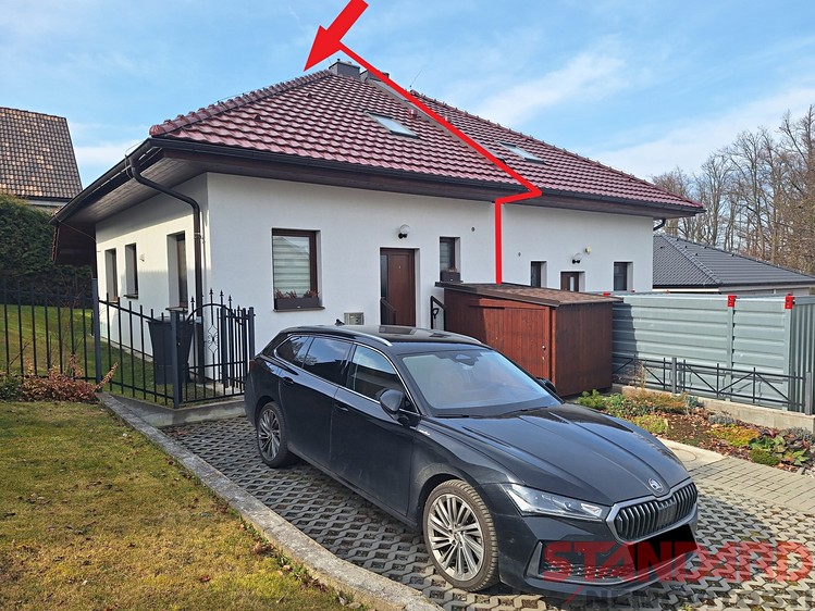Pronájem rodinného domu 102 m², pozemek 70 m² - foto 1