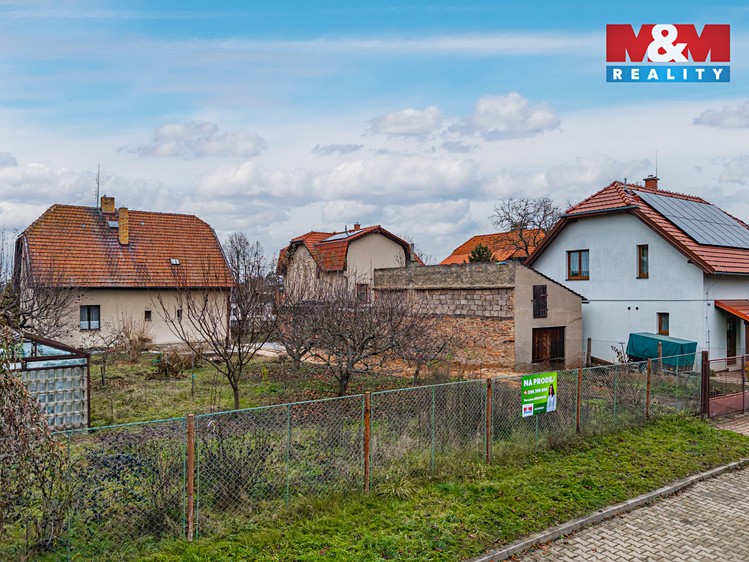 Prodej stavebního pozemku 550 m² - foto 2