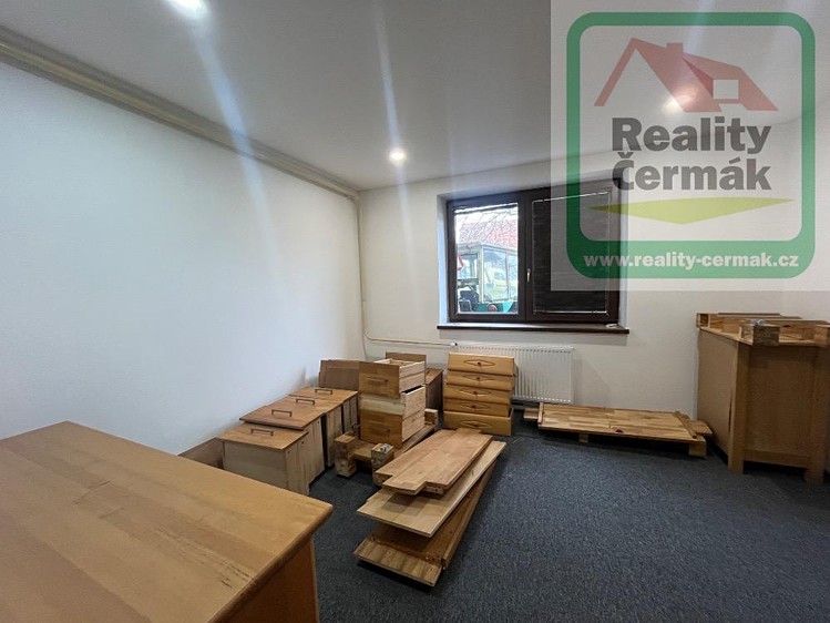 Pronájem rodinného domu 220 m², pozemek 240 m² - foto 4