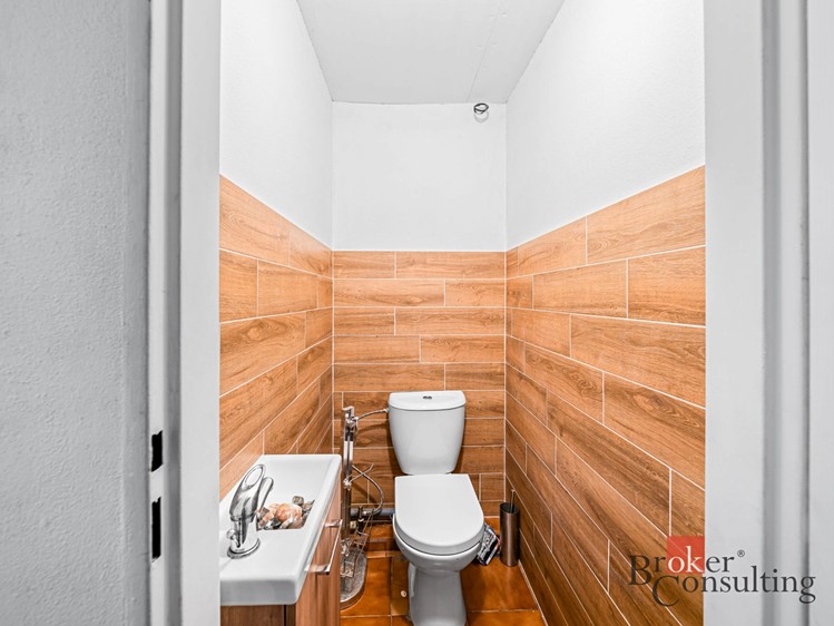Pronájem rodinného domu 350 m², pozemek 1 500 m² - foto 6
