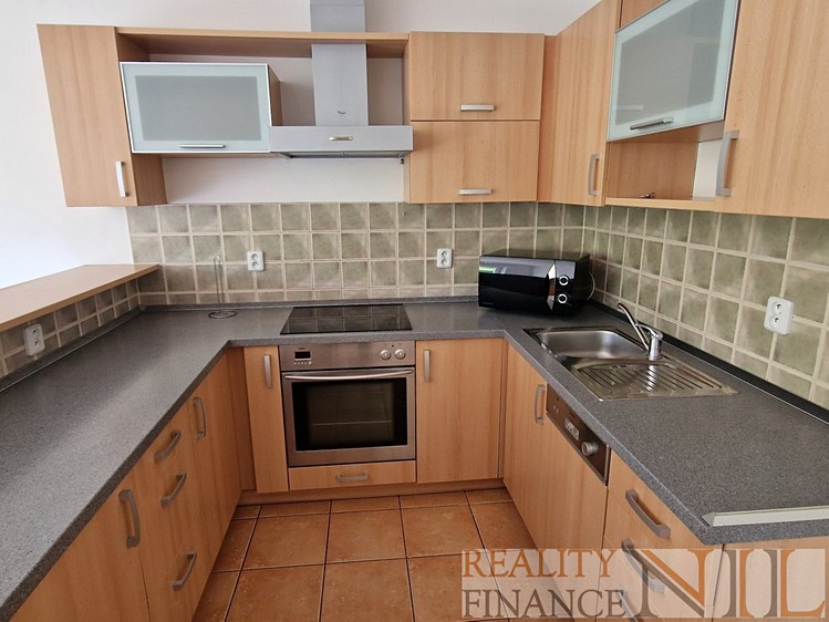 Pronájem rodinného domu 135 m², pozemek 160 m² - foto 2