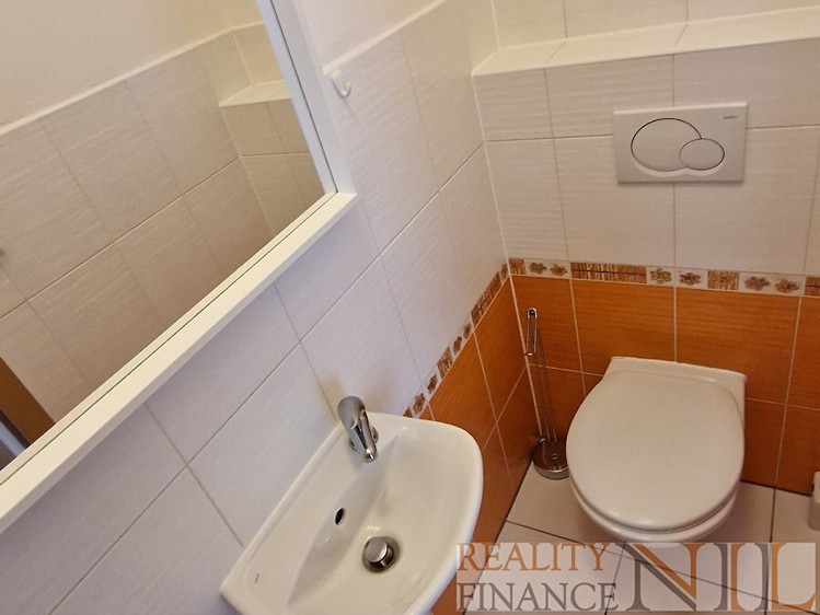 Pronájem rodinného domu 135 m², pozemek 160 m² - foto 6
