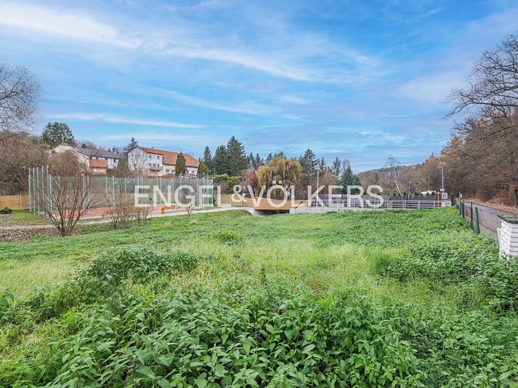 Prodej stavebního pozemku 1 716 m² - foto 5