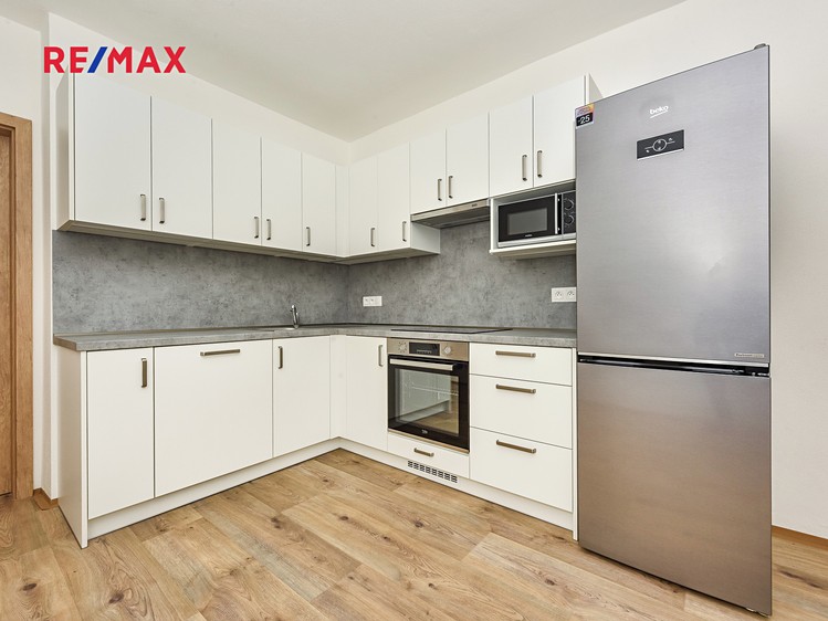 Pronájem rodinného domu 130 m², pozemek 335 m² - foto 6