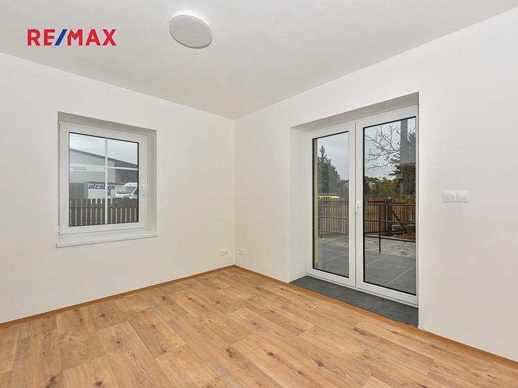 Pronájem rodinného domu 130 m², pozemek 335 m² - foto 7