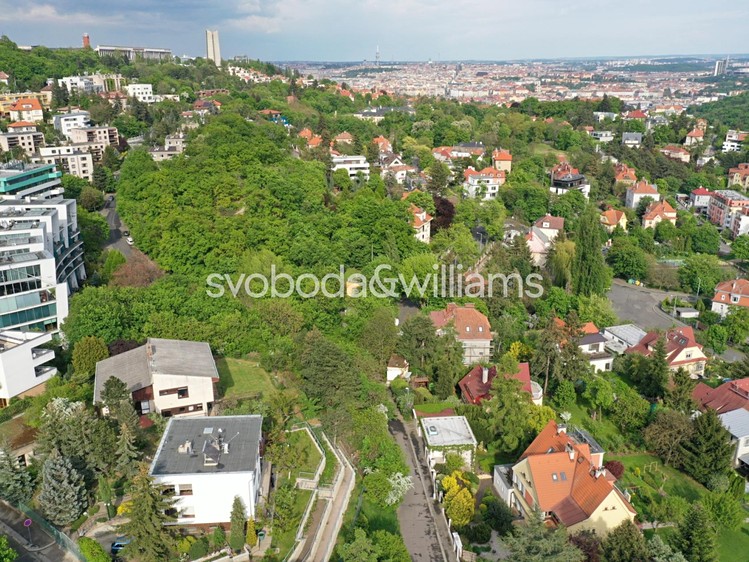 Prodej stavebního pozemku 648 m² - foto 5