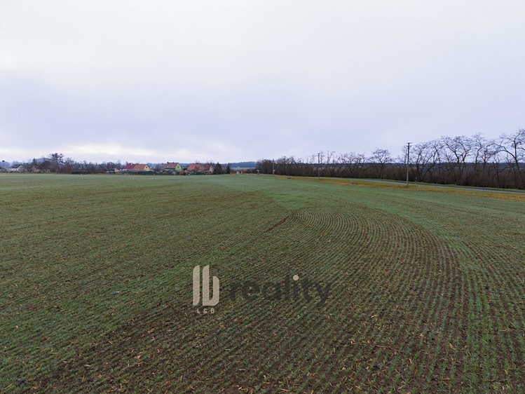 Prodej  stavebního pozemku 752 m² - foto 8