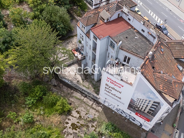 Prodej stavebního pozemku 422 m² - foto 8