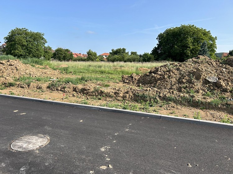 Prodej  stavebního pozemku 900 m² - foto 8