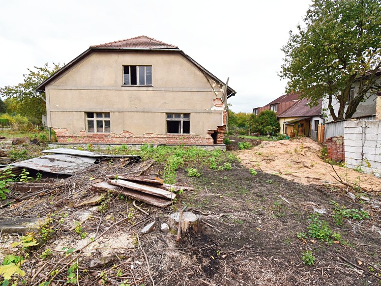 Prodej stavebního pozemku 1 275 m² - foto 6