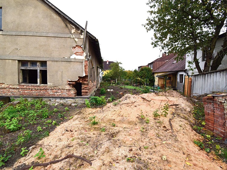 Prodej stavebního pozemku 1 275 m² - foto 8