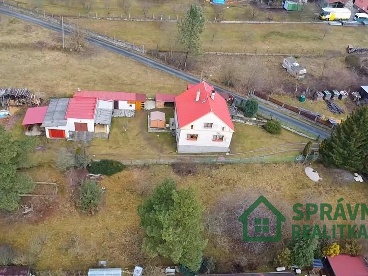 Prodej  stavebního pozemku 2 080 m² - foto 8