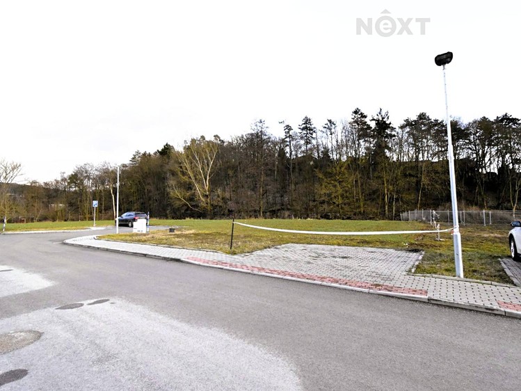 Prodej stavebního pozemku 933 m² - foto 3